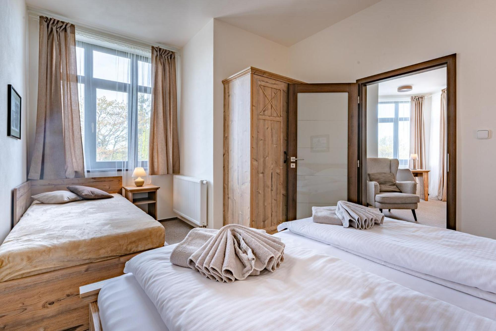 Hotel Svycarsky Dum Sneznik Rum bild