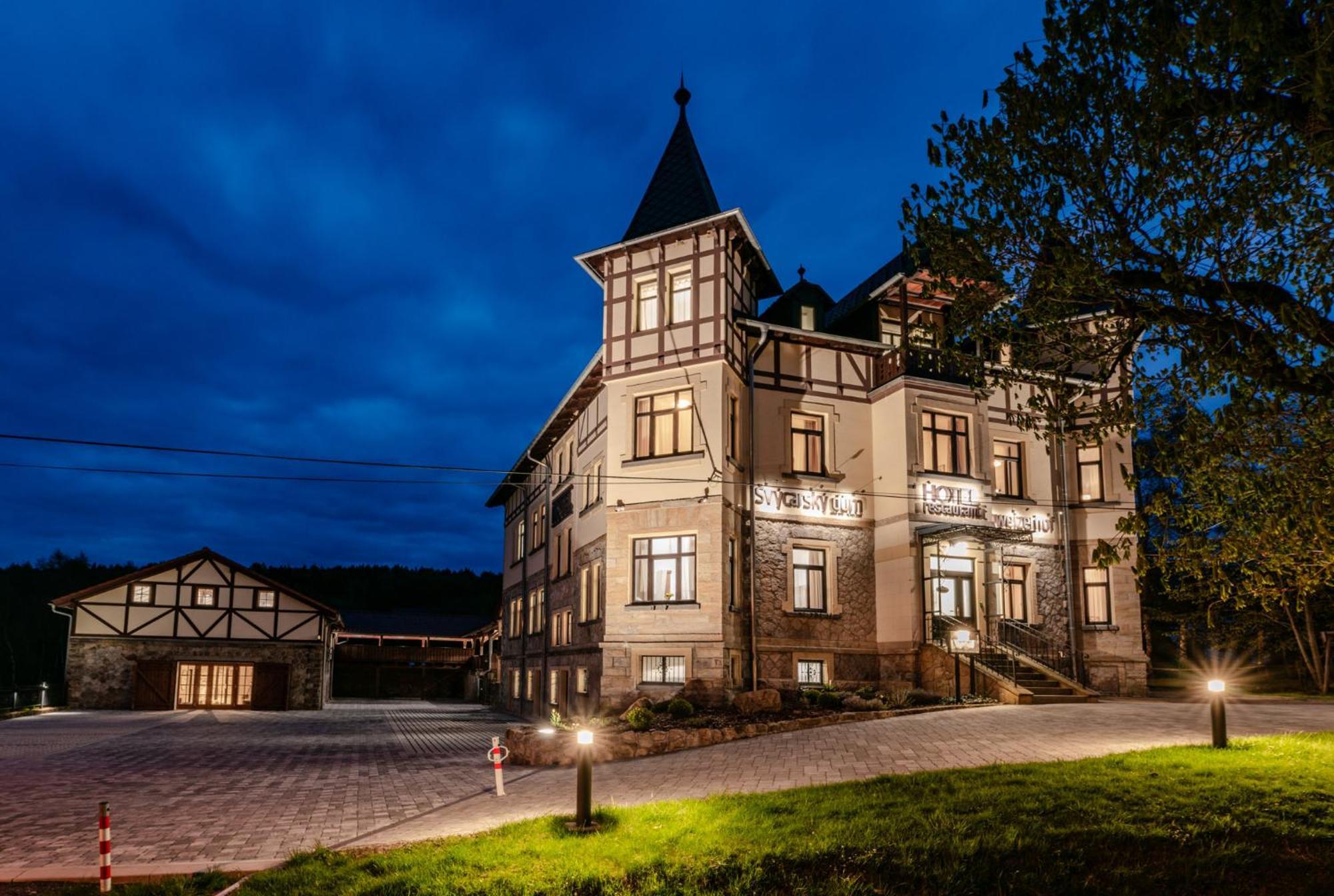 Hotel Svycarsky Dum Sneznik Exteriör bild